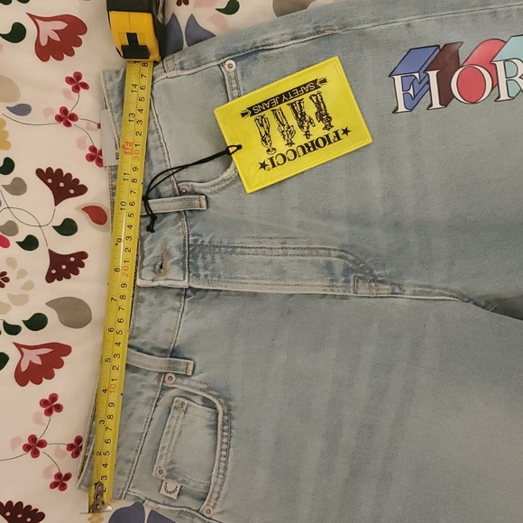 FIORUCCI women's jeans, waist 29, length 31, light blue wash, high rise, flared. - Picture 13 of 14